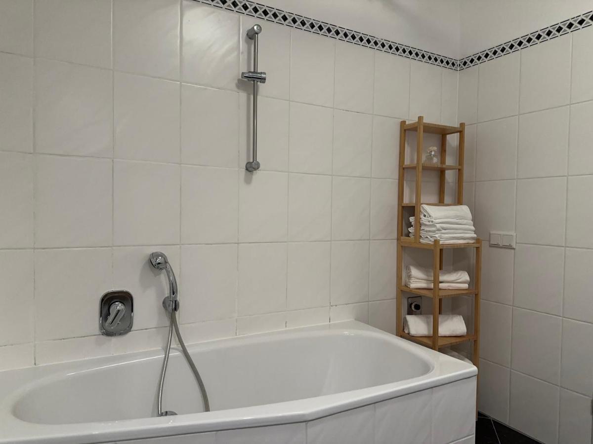 West2 Apartment Виена Екстериор снимка